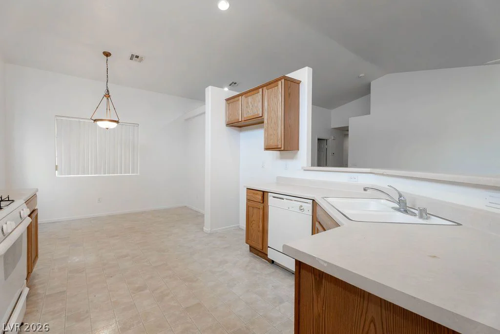 5820 Faye Talor, North Las Vegas, NV 89081