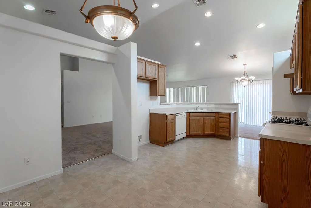 5820 Faye Talor, North Las Vegas, NV 89081