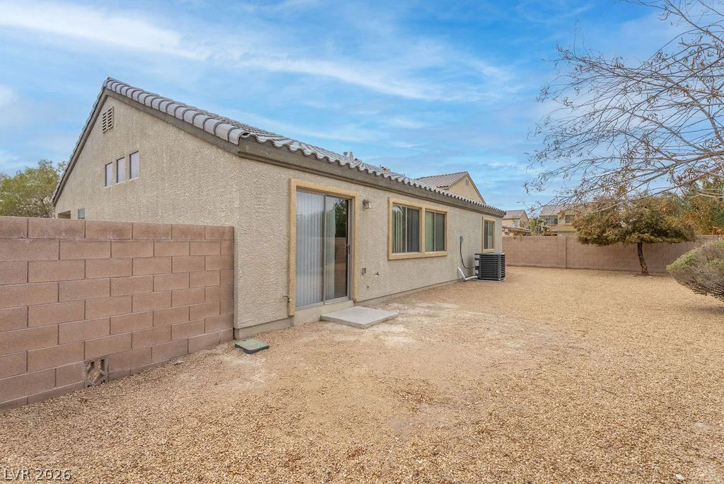 5820 Faye Talor, North Las Vegas, NV 89081