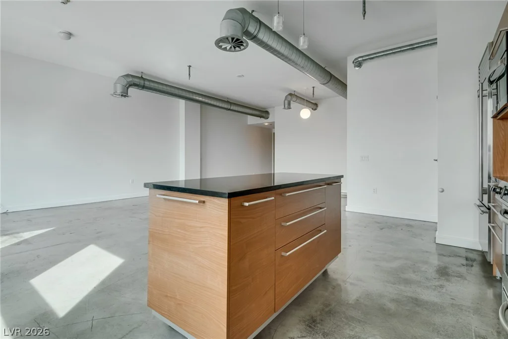 200 HOOVER, Las Vegas, NV 89101