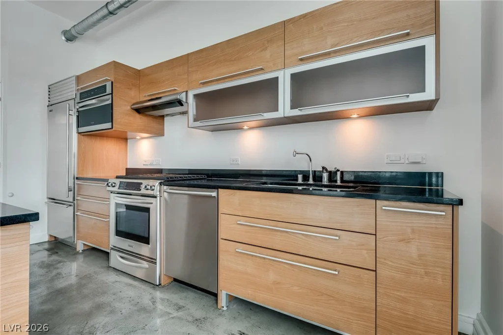200 HOOVER, Las Vegas, NV 89101
