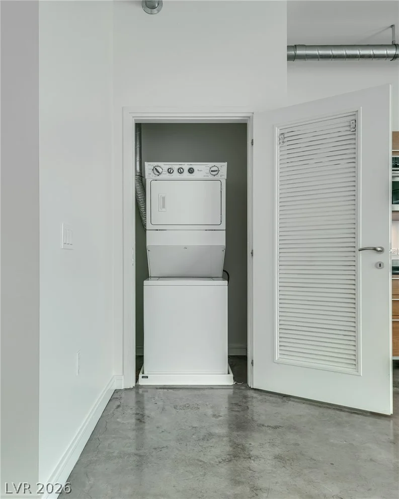 200 HOOVER, Las Vegas, NV 89101