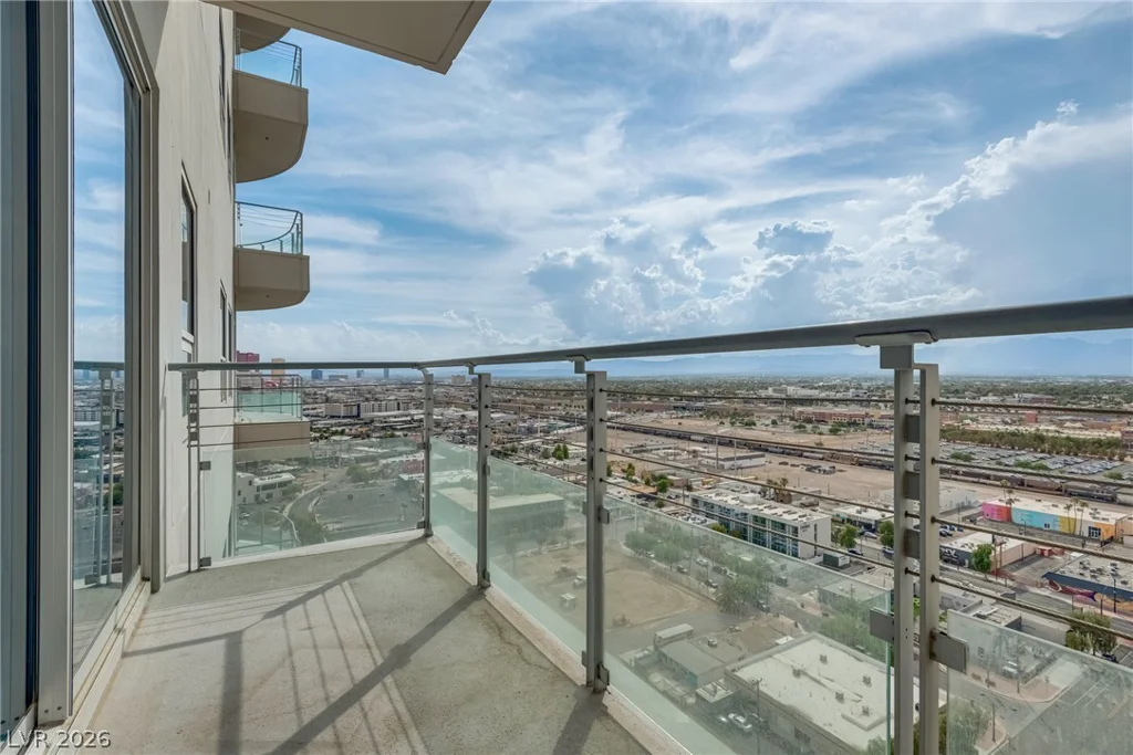 200 HOOVER, Las Vegas, NV 89101