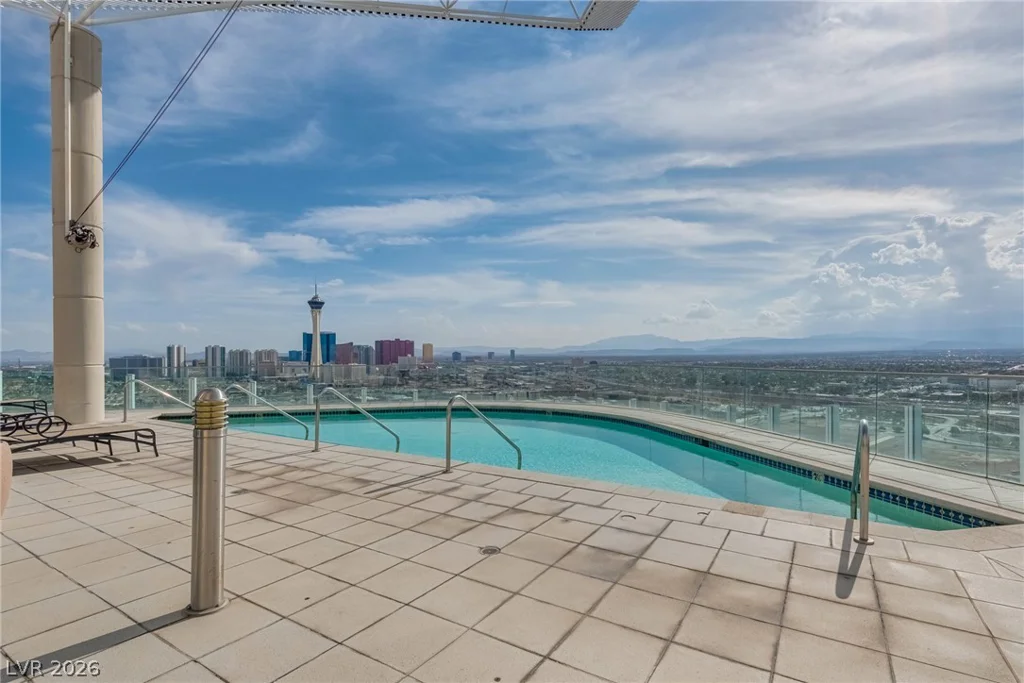 200 HOOVER, Las Vegas, NV 89101