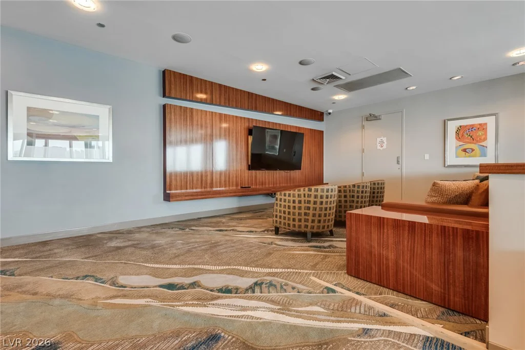 200 HOOVER, Las Vegas, NV 89101