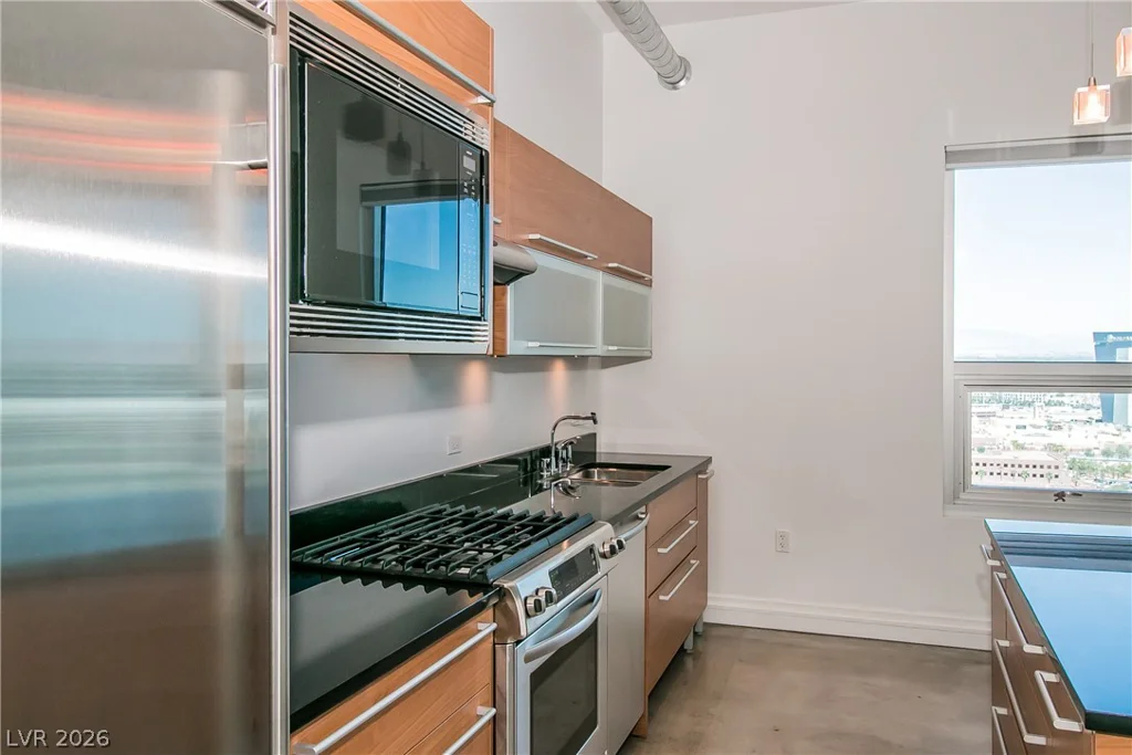 200 HOOVER, Las Vegas, NV 89101