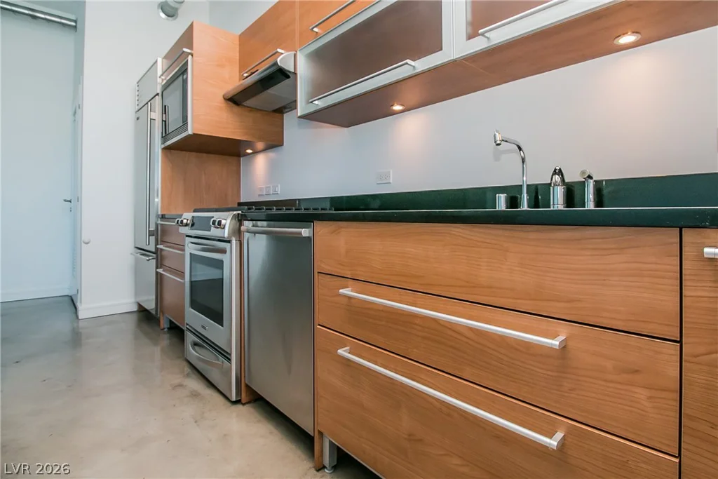 200 HOOVER, Las Vegas, NV 89101