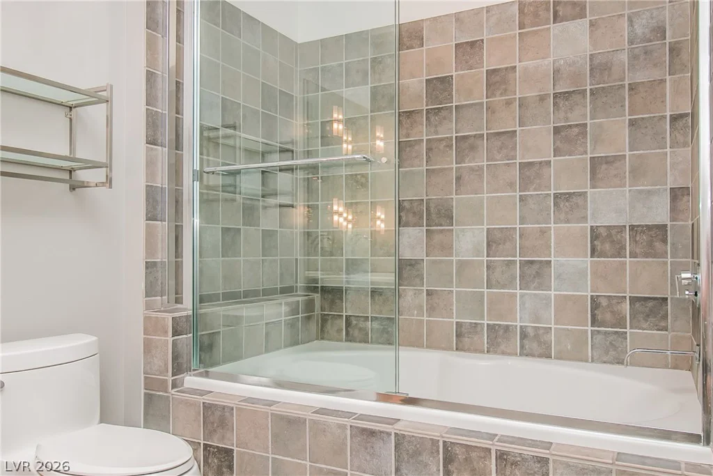 200 HOOVER, Las Vegas, NV 89101