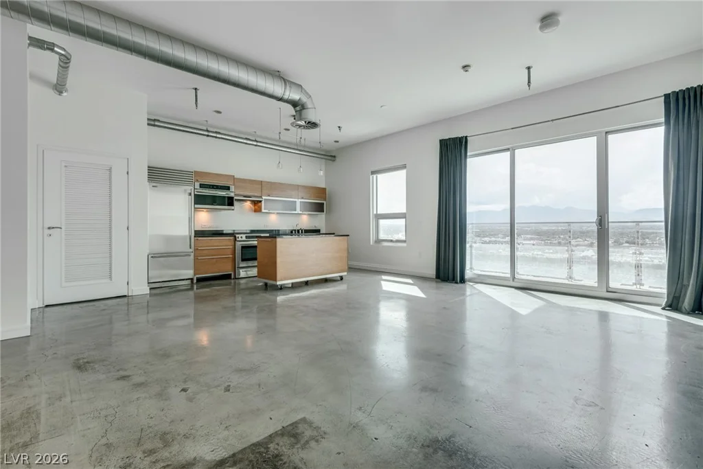 200 HOOVER, Las Vegas, NV 89101