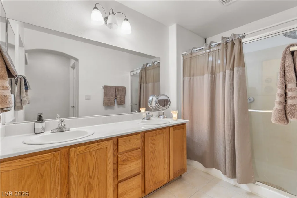 6823 Gold Nugget, Las Vegas, NV 89122