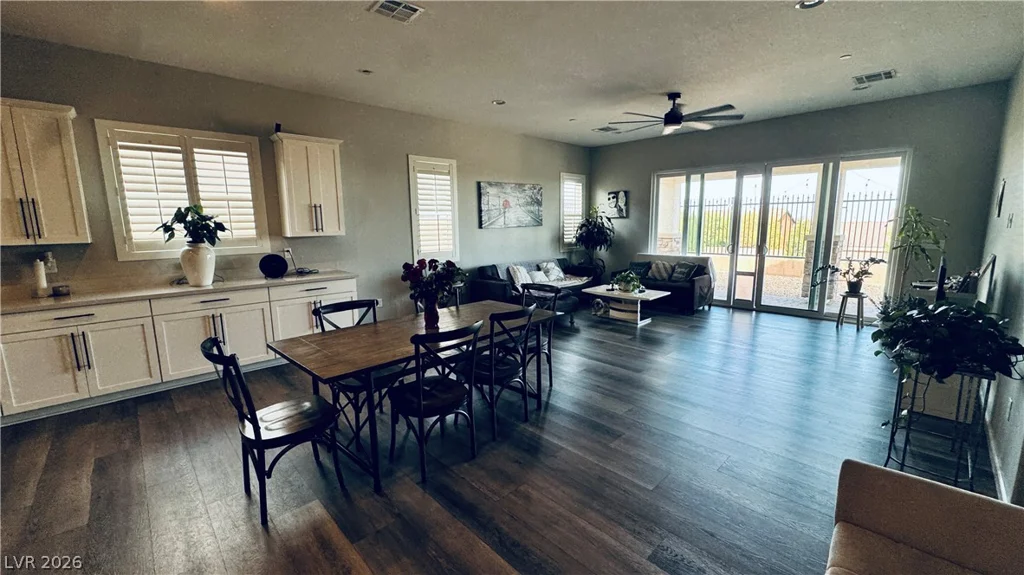 7406 Hadnot, Las Vegas, NV 89166