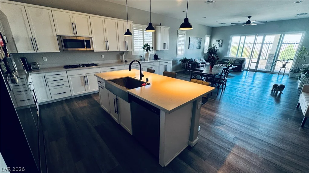 7406 Hadnot, Las Vegas, NV 89166