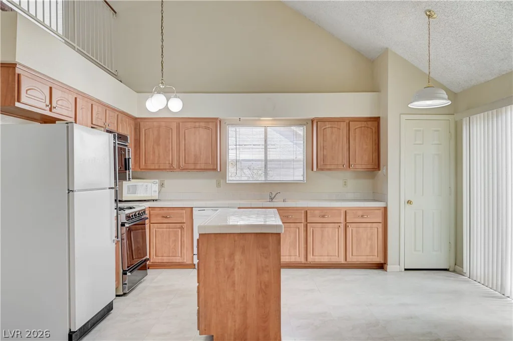 7129 Deepriver, Las Vegas, NV 89129