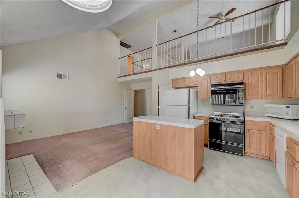 7129 Deepriver, Las Vegas, NV 89129