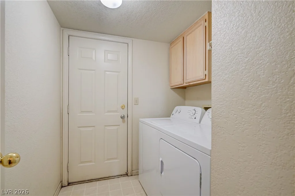 7129 Deepriver, Las Vegas, NV 89129