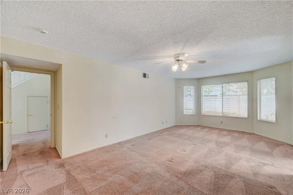 7129 Deepriver, Las Vegas, NV 89129