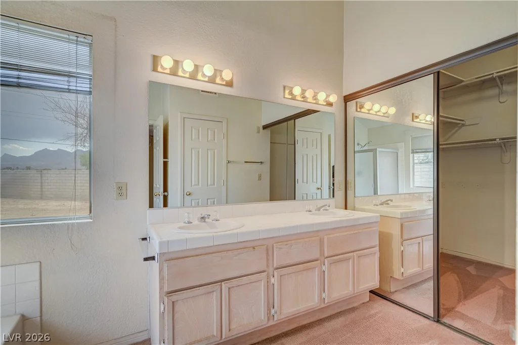 7129 Deepriver, Las Vegas, NV 89129