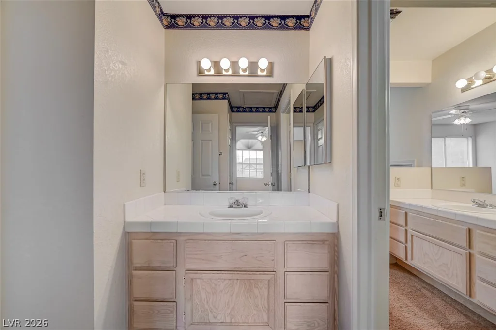 7129 Deepriver, Las Vegas, NV 89129