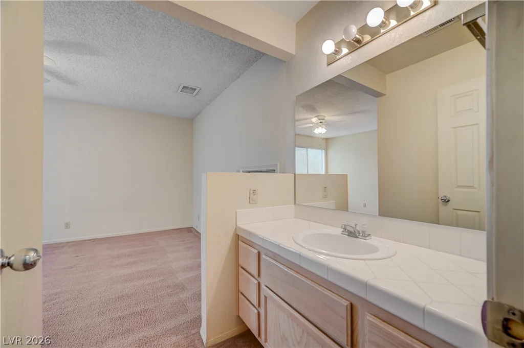 7129 Deepriver, Las Vegas, NV 89129