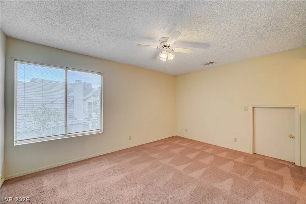 7129 Deepriver, Las Vegas, NV 89129