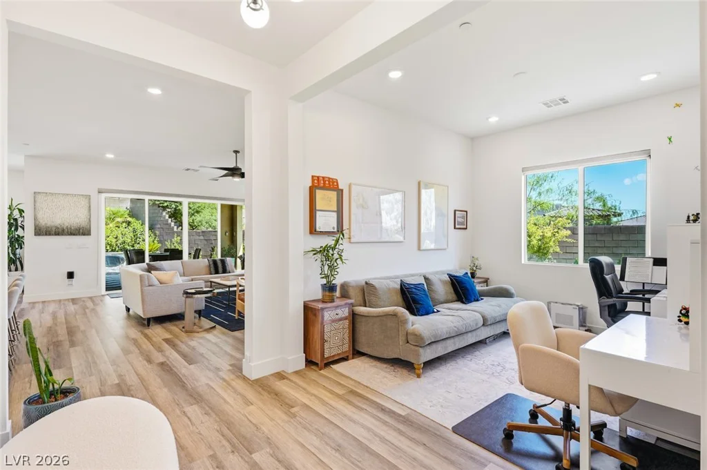 373 Jackalberry, Las Vegas, NV 89138