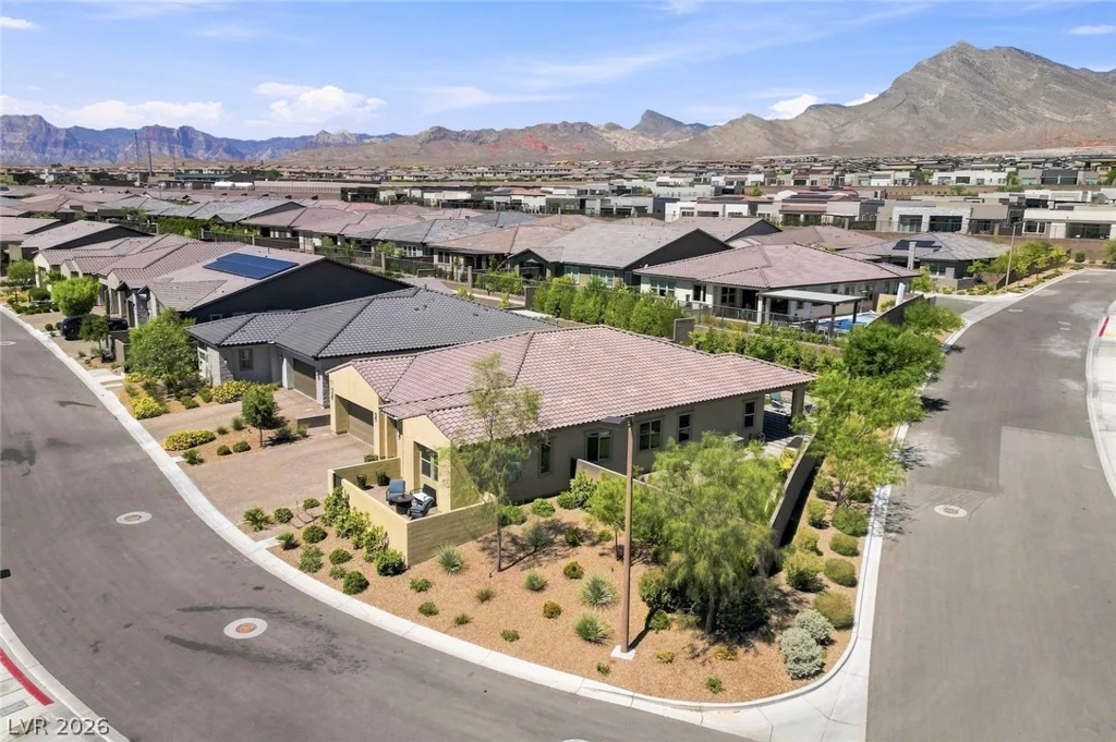 373 Jackalberry, Las Vegas, NV 89138
