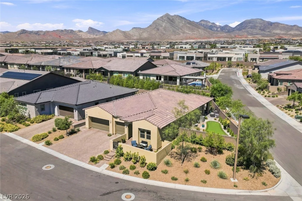 373 Jackalberry, Las Vegas, NV 89138