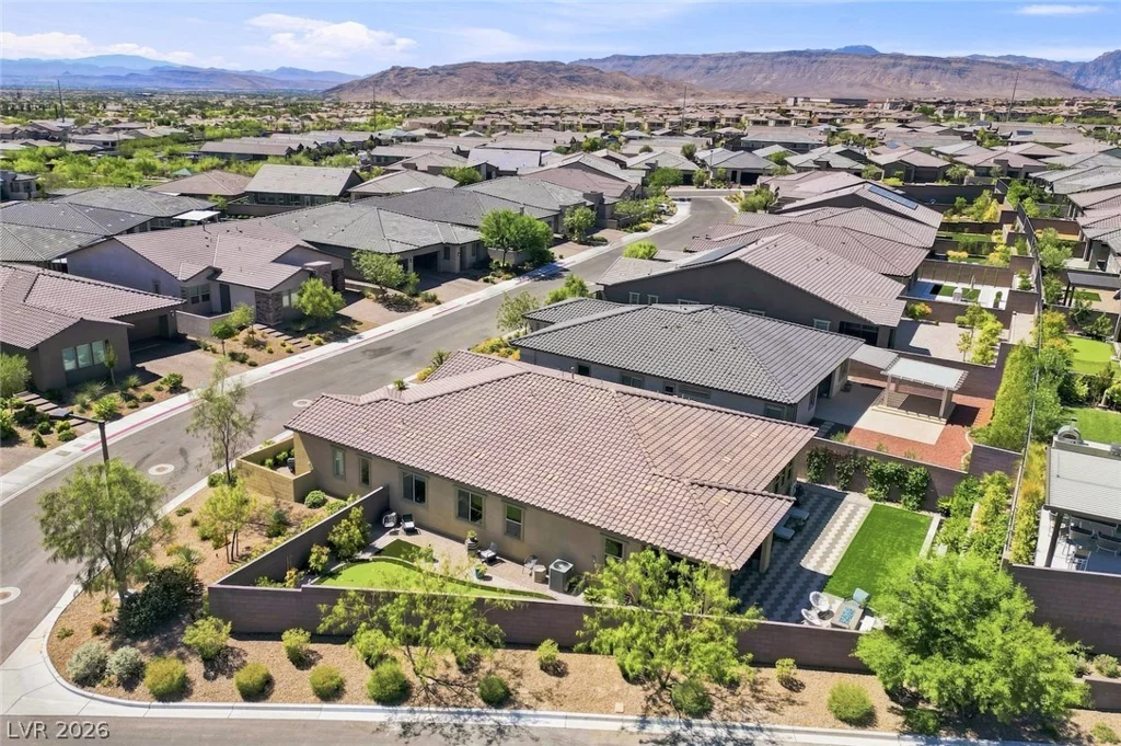 373 Jackalberry, Las Vegas, NV 89138