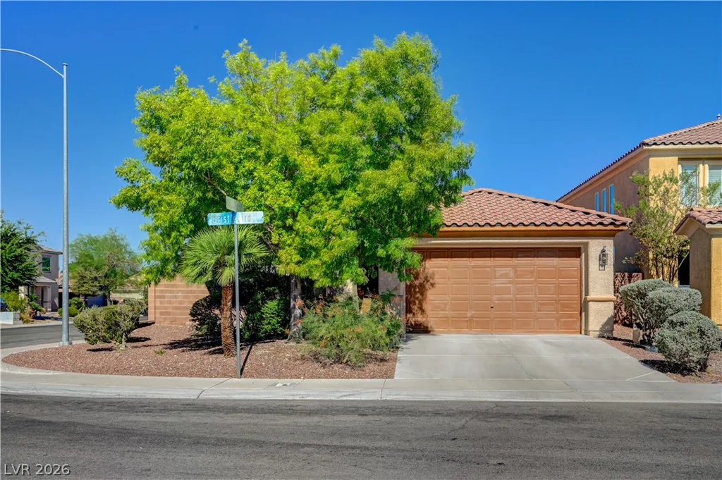 6444 Bristlebird, North Las Vegas, NV 89084