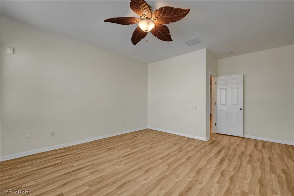 6444 Bristlebird, North Las Vegas, NV 89084