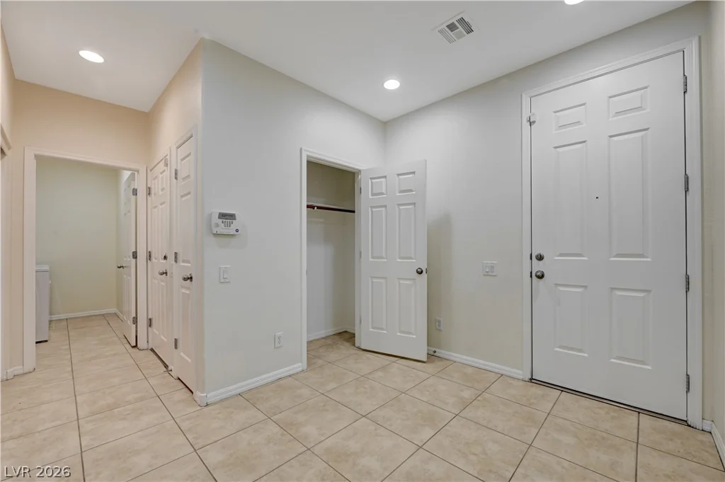 6444 Bristlebird, North Las Vegas, NV 89084