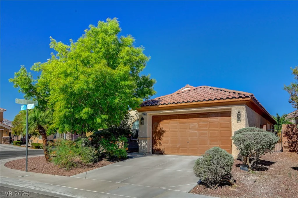 6444 Bristlebird, North Las Vegas, NV 89084