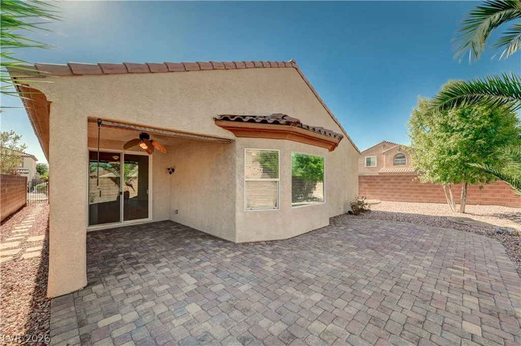 6444 Bristlebird, North Las Vegas, NV 89084