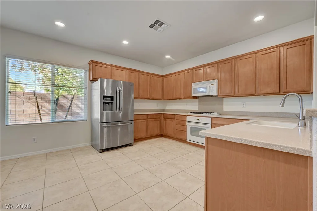 6444 Bristlebird, North Las Vegas, NV 89084