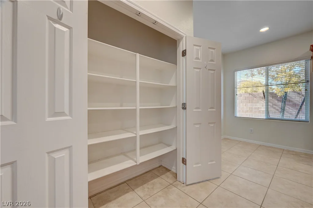 6444 Bristlebird, North Las Vegas, NV 89084