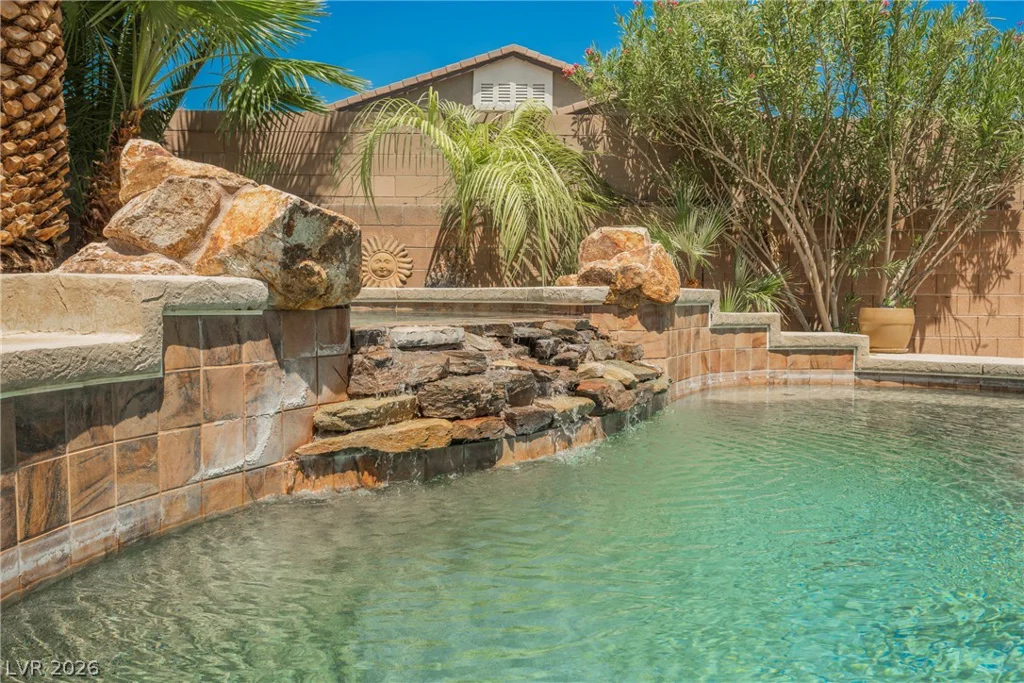 6008 Chessington, Las Vegas, NV 89131