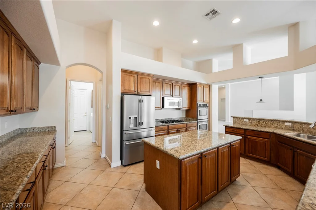 6008 Chessington, Las Vegas, NV 89131