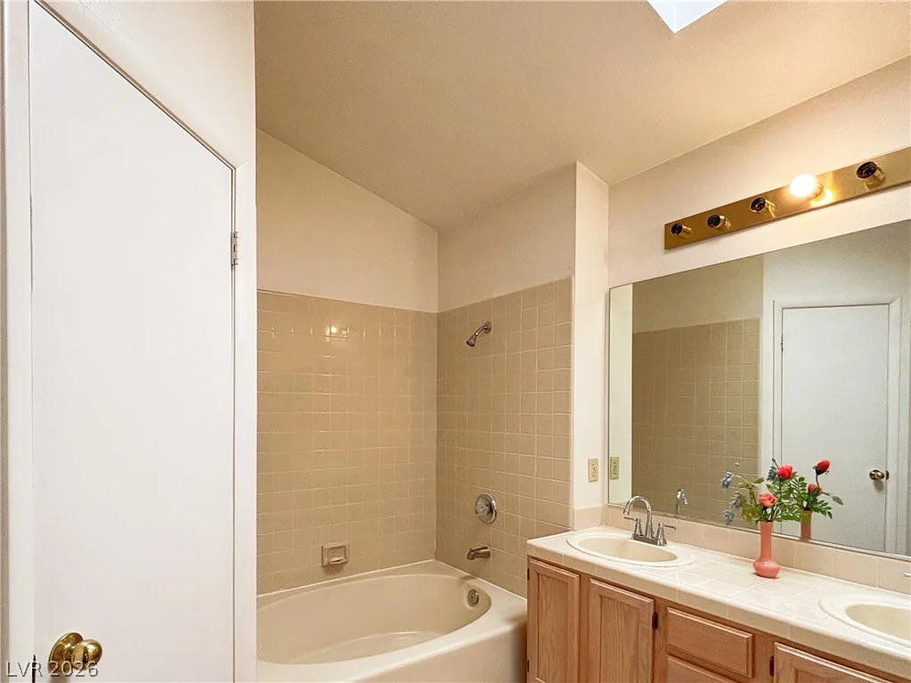 3313 Sonterra, Las Vegas, NV 89117