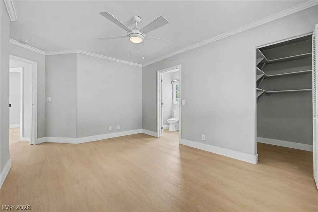 1572 Santa Anita, Las Vegas, NV 89119