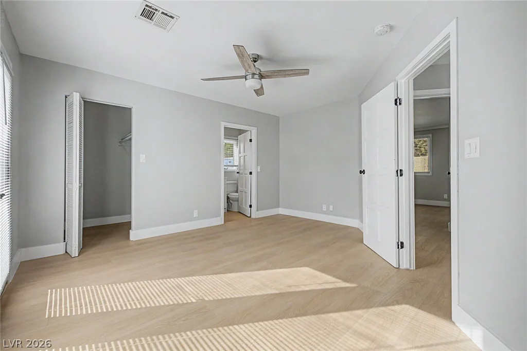 1572 Santa Anita, Las Vegas, NV 89119