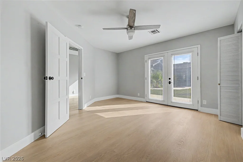 1572 Santa Anita, Las Vegas, NV 89119
