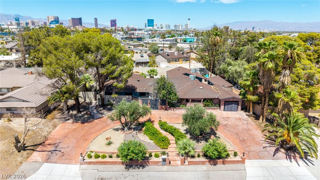 1572 Santa Anita, Las Vegas, NV 89119