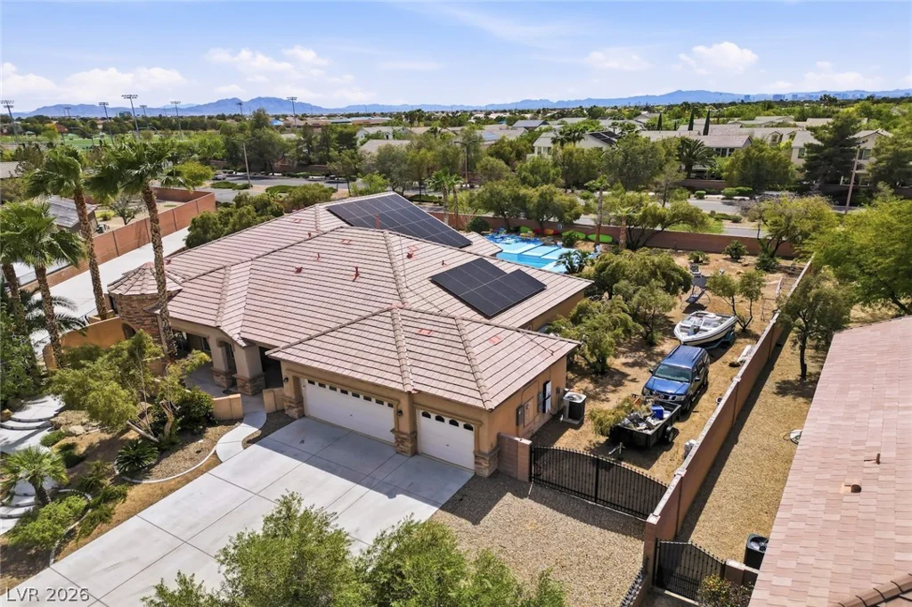 5527 Breecher, Las Vegas, NV 89131