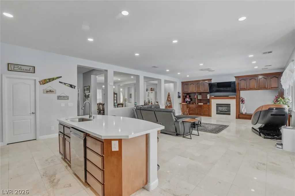 5527 Breecher, Las Vegas, NV 89131