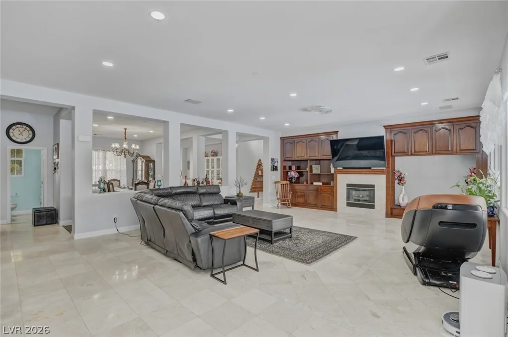 5527 Breecher, Las Vegas, NV 89131