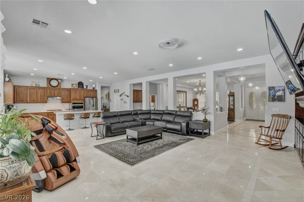 5527 Breecher, Las Vegas, NV 89131