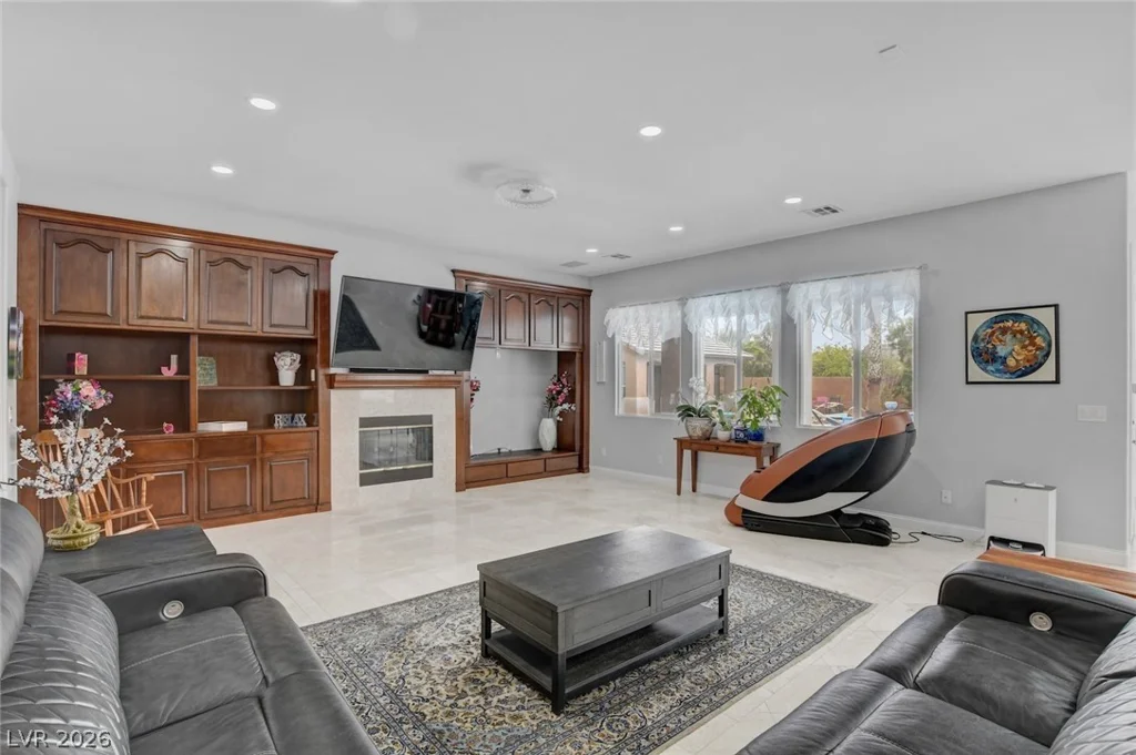 5527 Breecher, Las Vegas, NV 89131