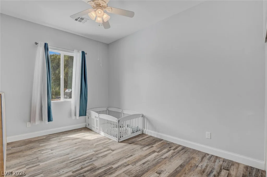 5527 Breecher, Las Vegas, NV 89131