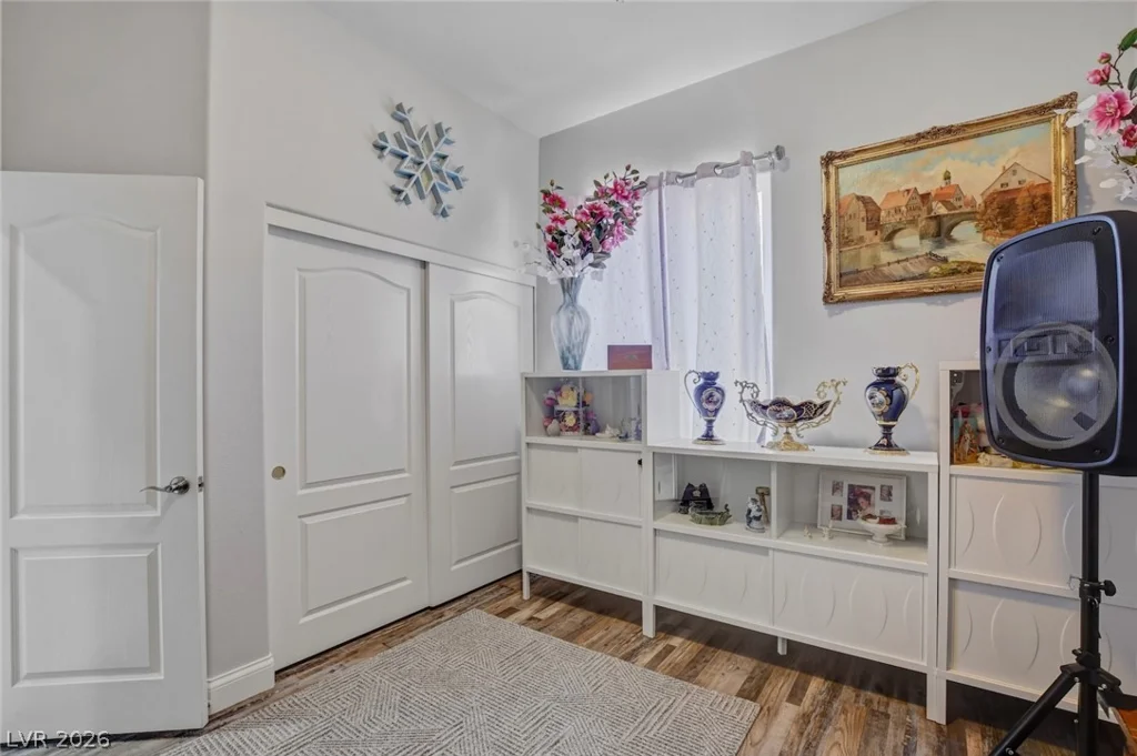 5527 Breecher, Las Vegas, NV 89131