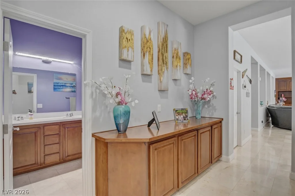 5527 Breecher, Las Vegas, NV 89131